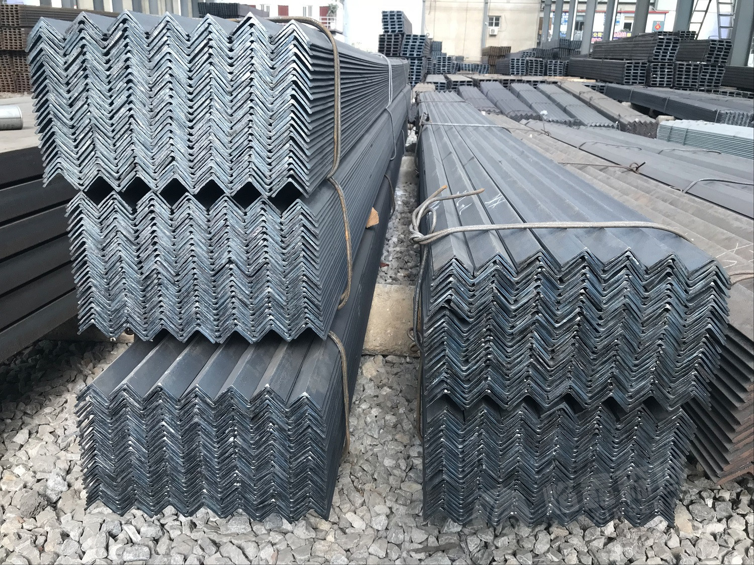 Carbon Steel Angle (4)